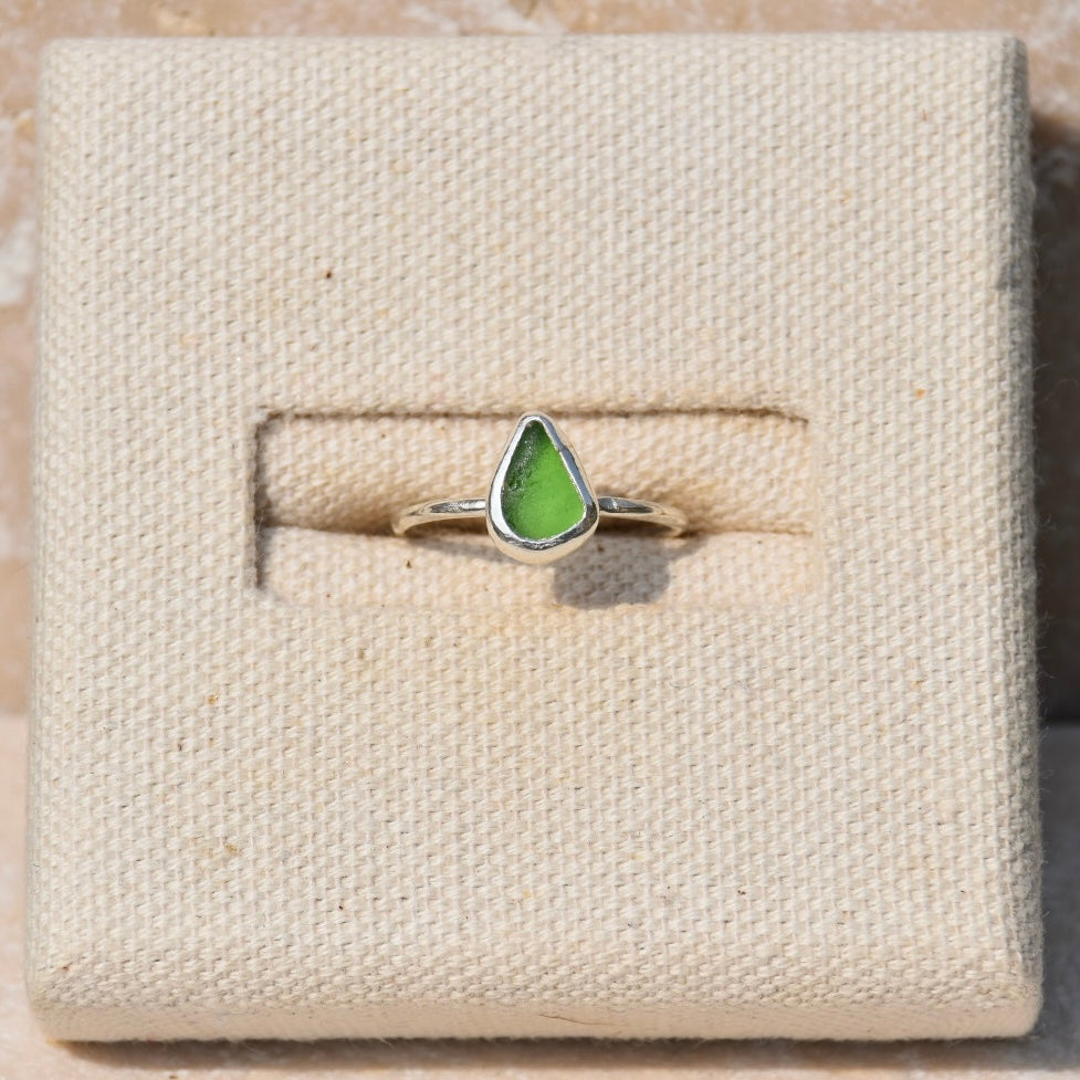 Green Sea Glass Ring | Size i