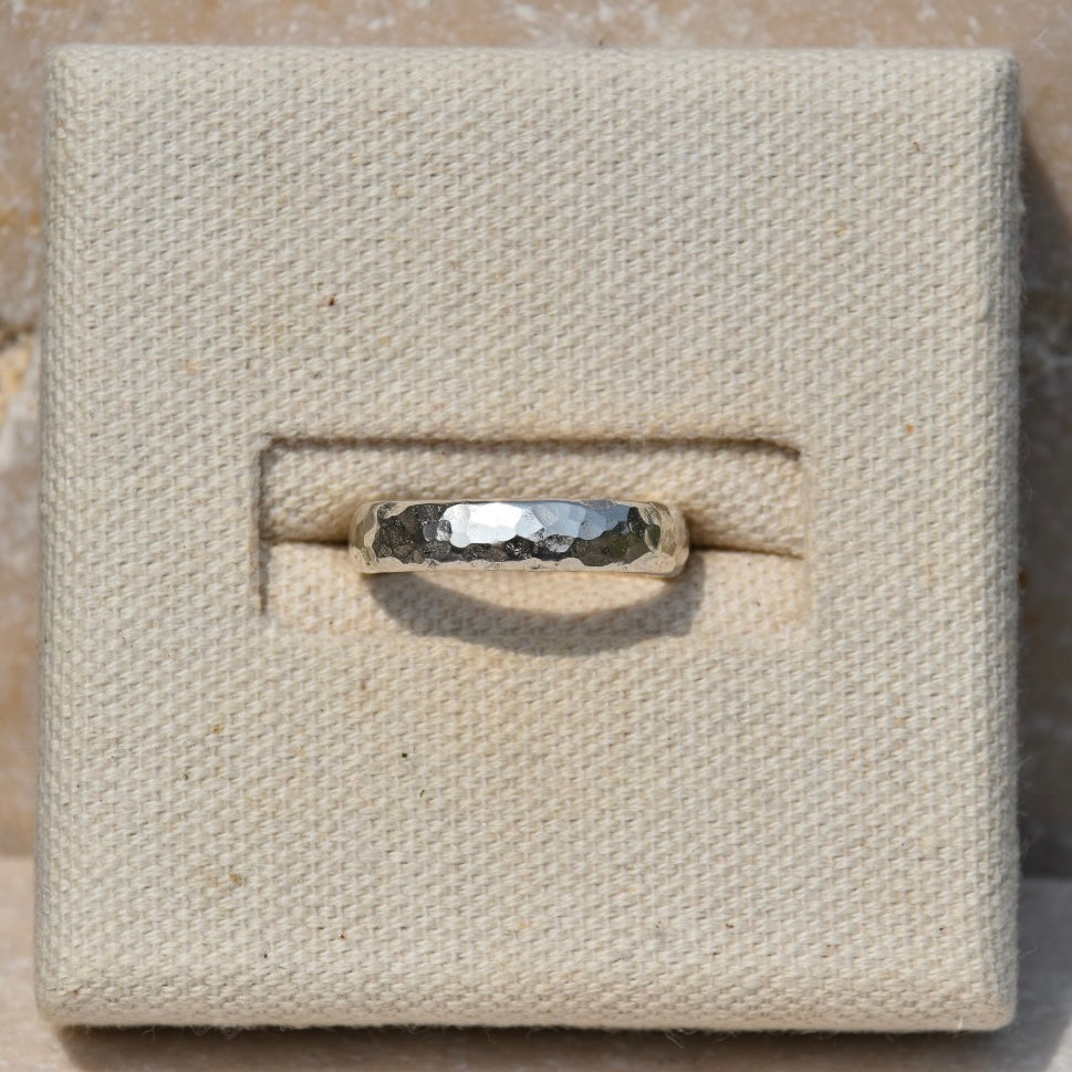 The Oval Ring